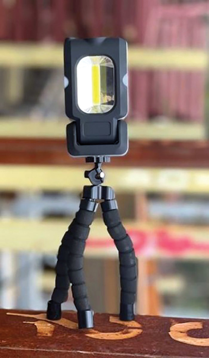 Lumastrobe light