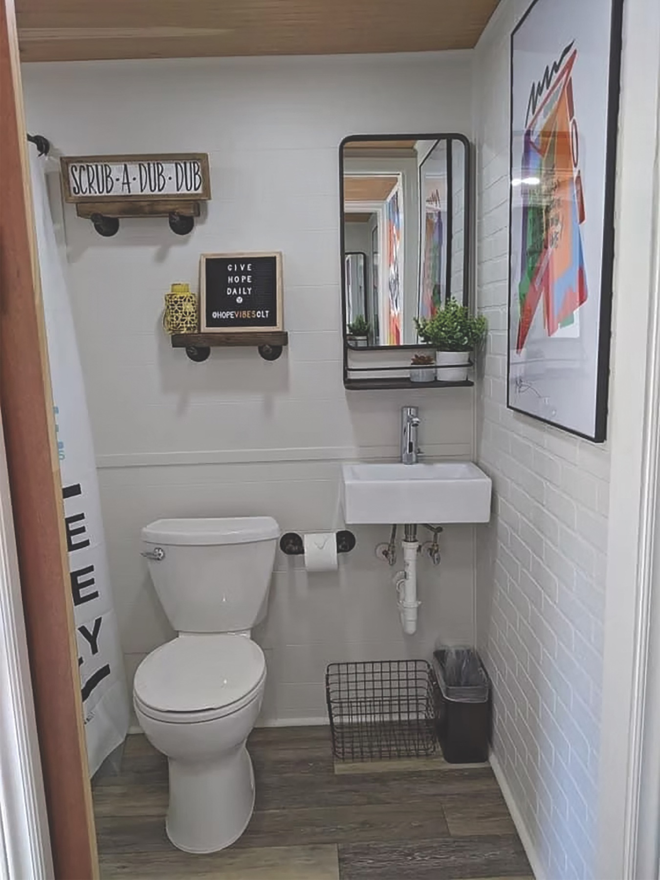 Saniflo NR Hope Vibes Donation Hope Tank Bathroom