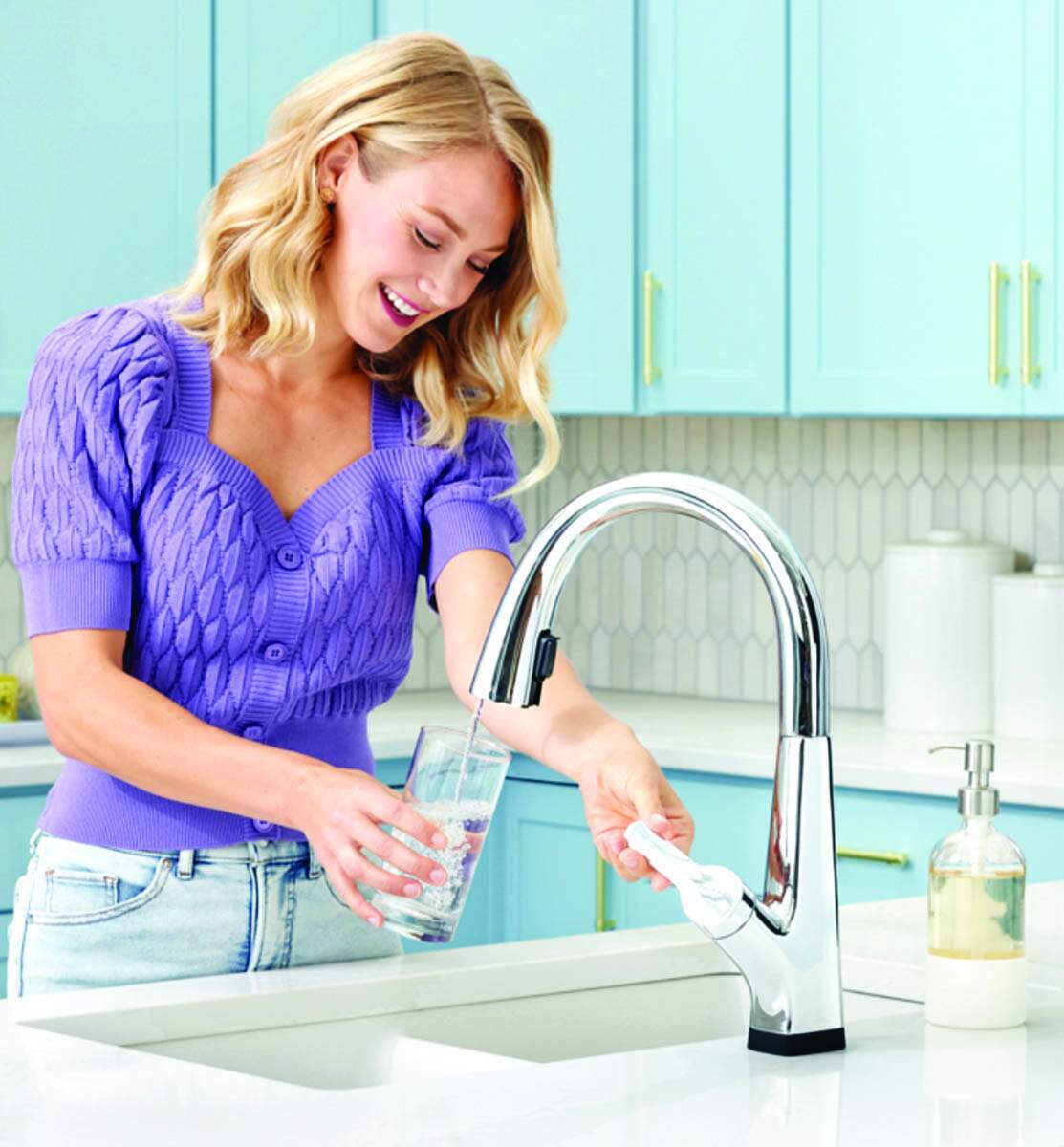 Elkay avado 2 in 1 filtered faucet