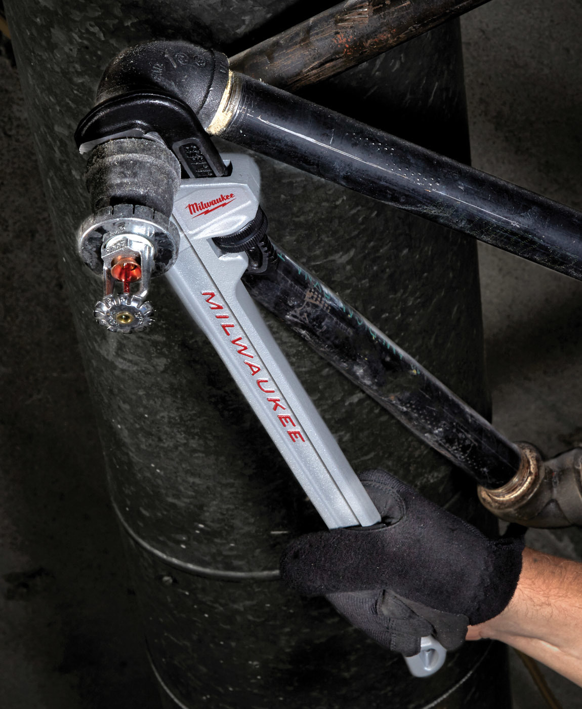 Product spotlight milwaukee tool 10l pipe wrench