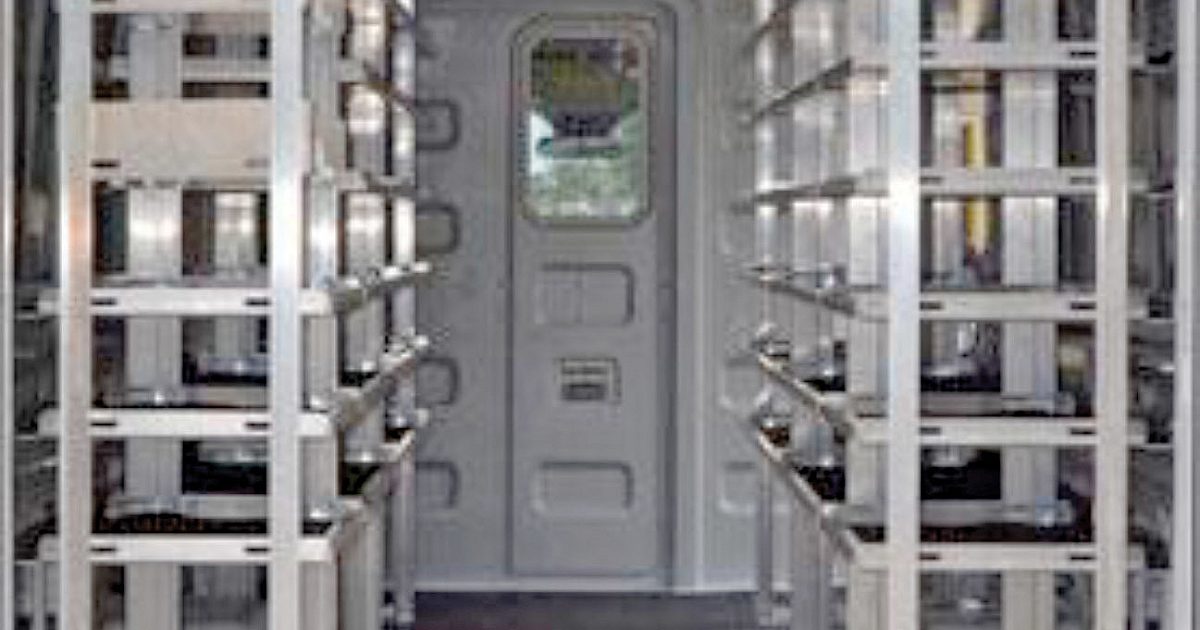Shelving/Cranes - VT Hackney/Hackney aluminum van shelving | Plumber