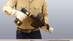 PD 25 Auto Handyin use cordless drill