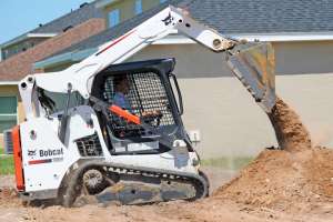 Wheels vs. Tracks: 3 Ways to Pick Your Next Earthmover