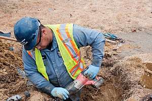 Risking It All: One-Truck Plumber Steps Up His Promotional Game