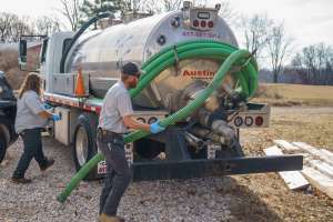 Pumper austinspumpingservice 076