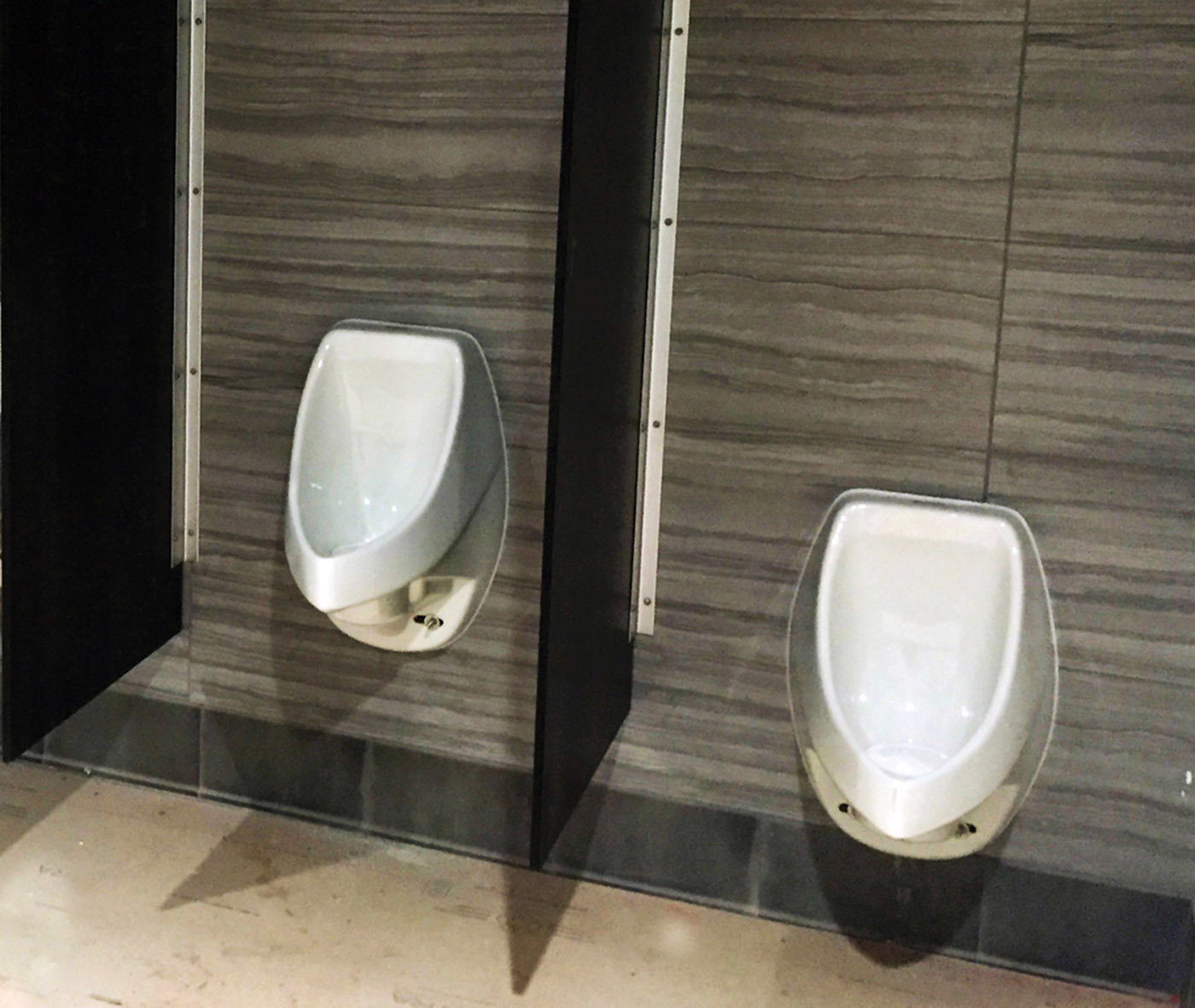 Toilets/Urinals - Waterless Baja #2104